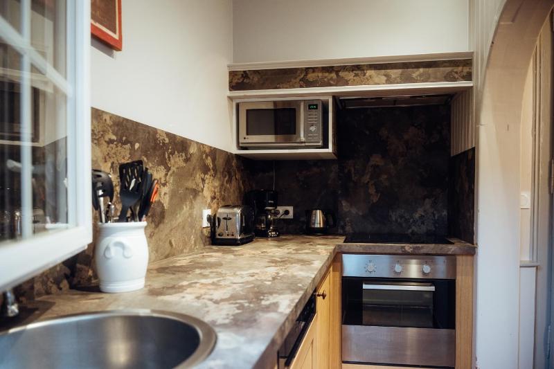 Two-Bedroom House image 3
