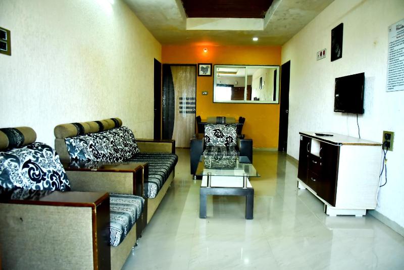 MERIDIAN VILLA - Besides Valley View with Swimming pool & Strawberry Farms - image 11