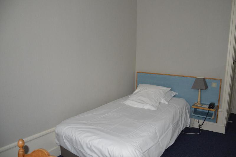 Single Room image 2
