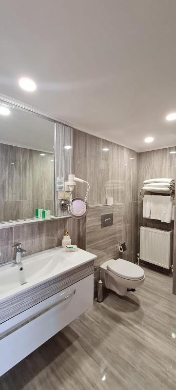 Presidential Suite image 1
