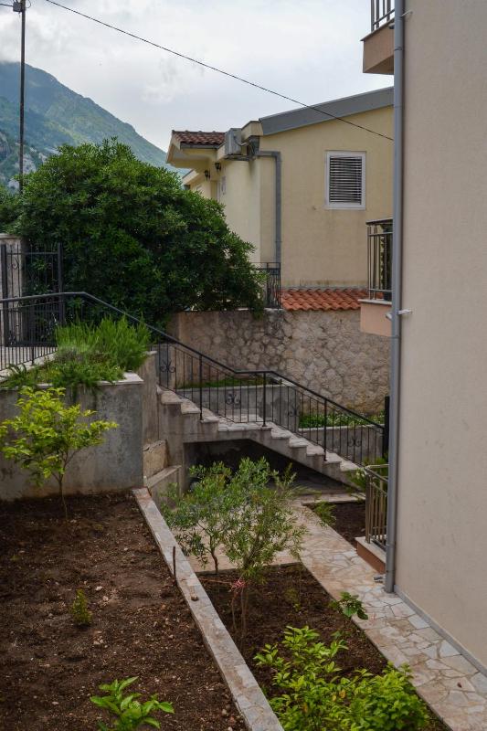 Seagull Apartments - image 15