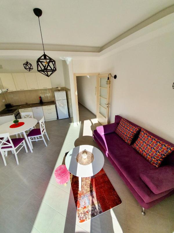 Seagull Apartments - image 3
