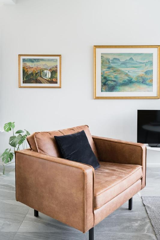 One-Bedroom Apartment with Sea View image 1
