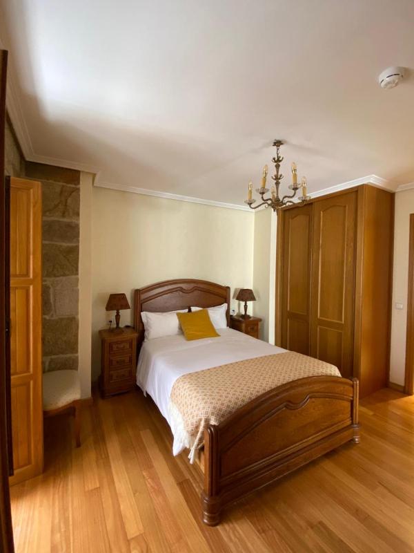 Deluxe Double Room image 3