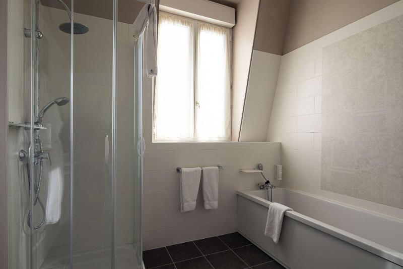 Best Western Central Hotel - image 47