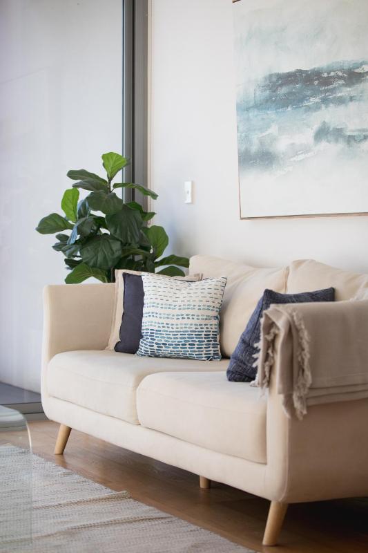 One Bedroom Apartment With Parking image 4