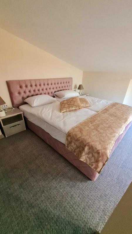 Double or Twin Room image 2