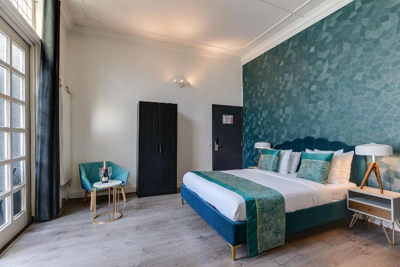  Deluxe double or Twin Room image 4
