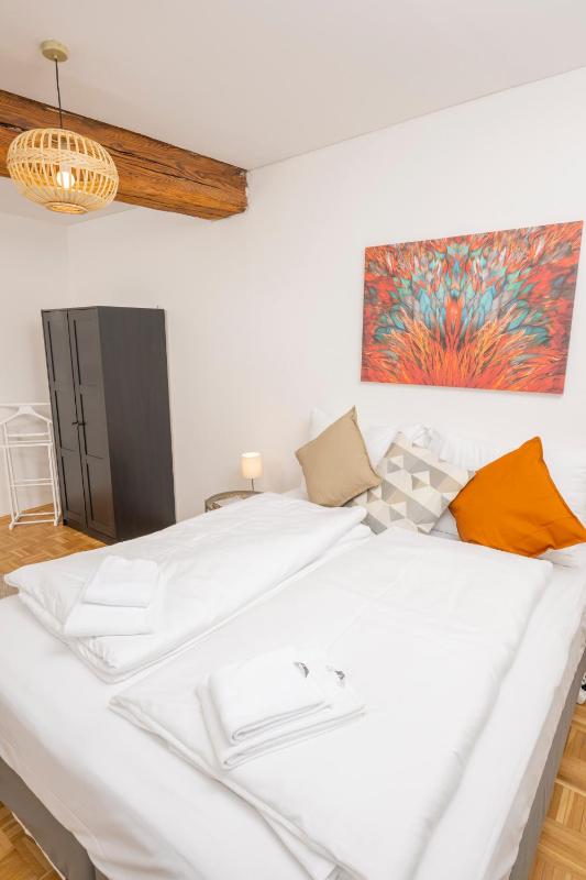 One-Bedroom Apartment image 1