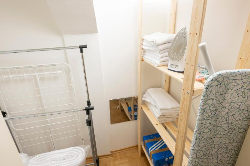 One-Bedroom Apartment image 3