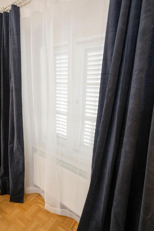 One-Bedroom Apartment image 4