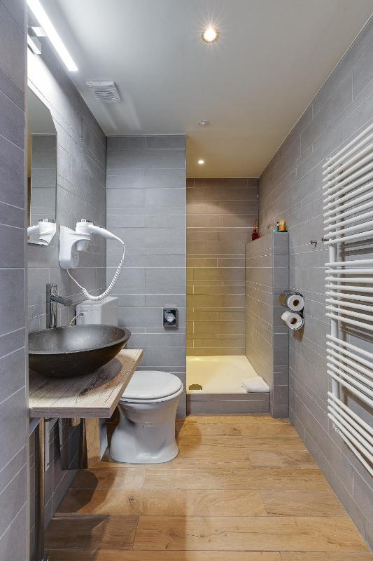 Standard Single Room image 3
