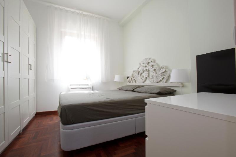 One-Bedroom Apartment with Terrace image 2