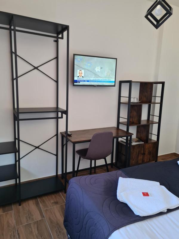 Single Room image 2