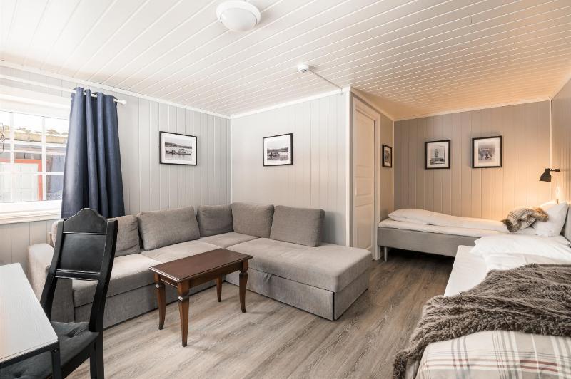 Superior Double Room image 3