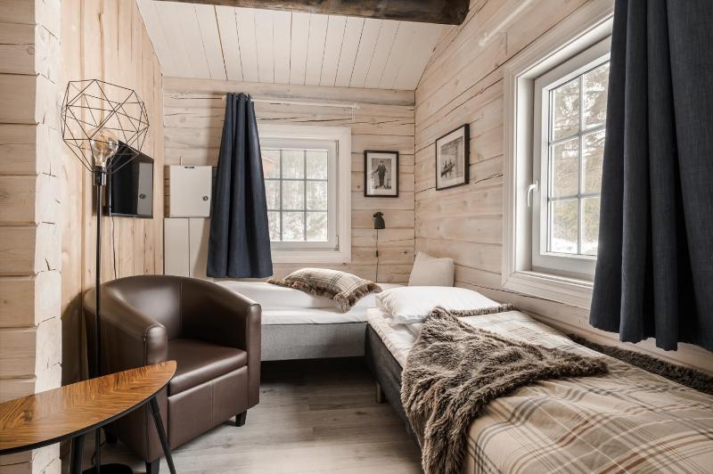 Double Room with Private Bathroom image 3