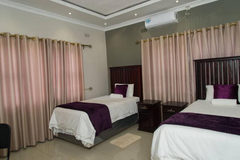 848 Guest House - image 5