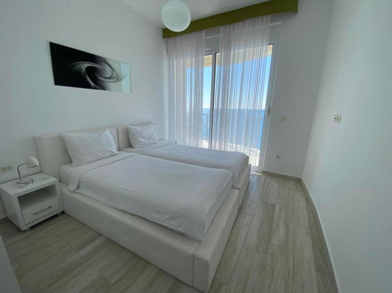 Two-Bedroom Apartment with Sea View image 4