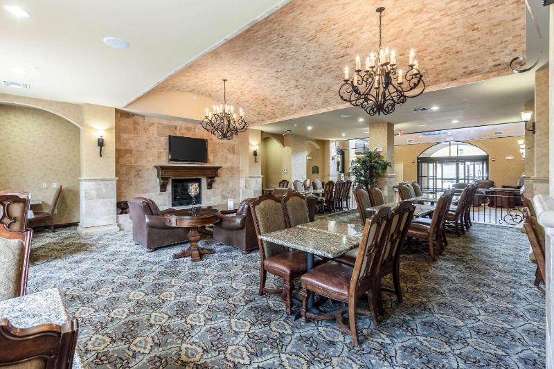 Comfort Suites Alamo/River walk - image 15
