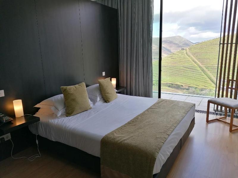 Superior Double or Twin Room image 4