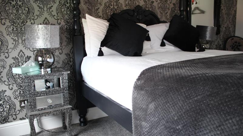 Luxury Double Room image 1