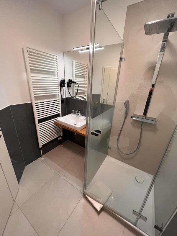 Superior Double Room image 3