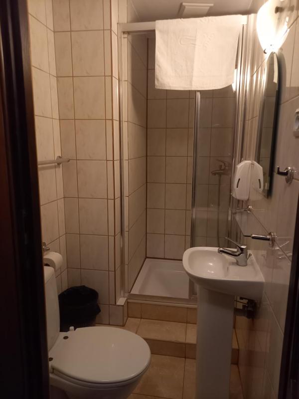 Small Single Room image 1
