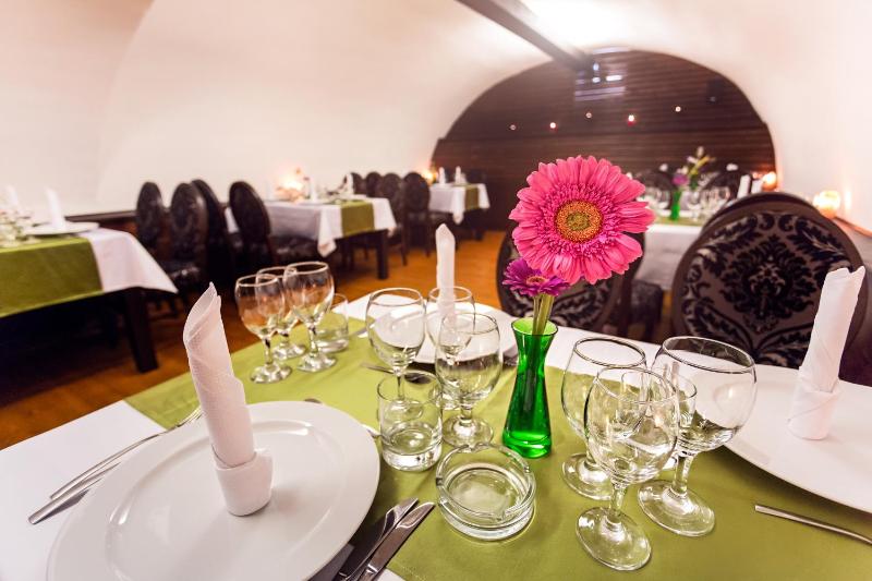 Hotel Bliss - image 6
