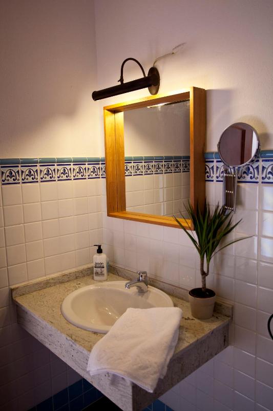 Three-Bedroom House image 4