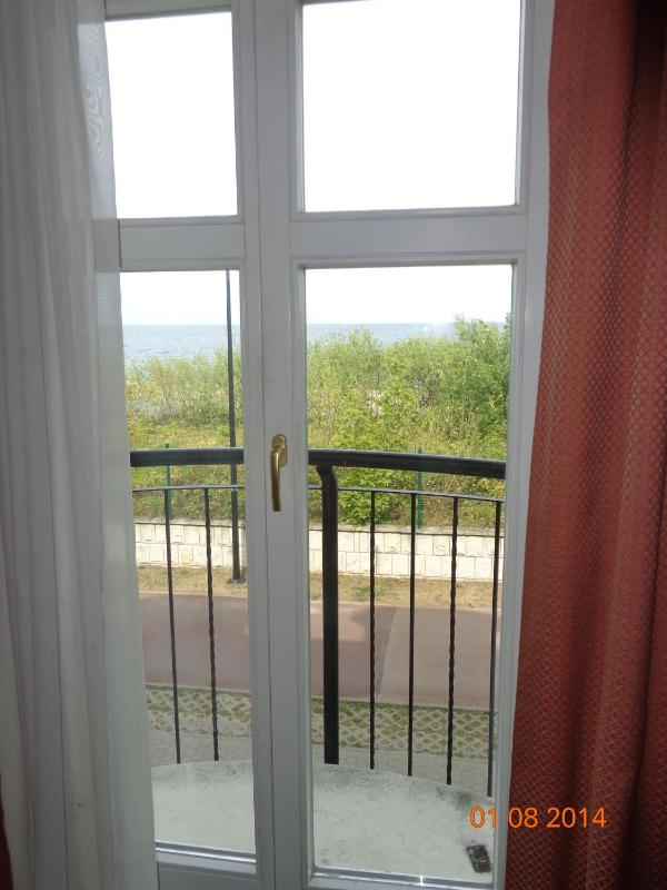Studio with Sea View image 3