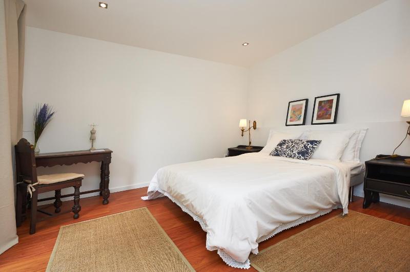 One-Bedroom Apartment with Terrace image 2