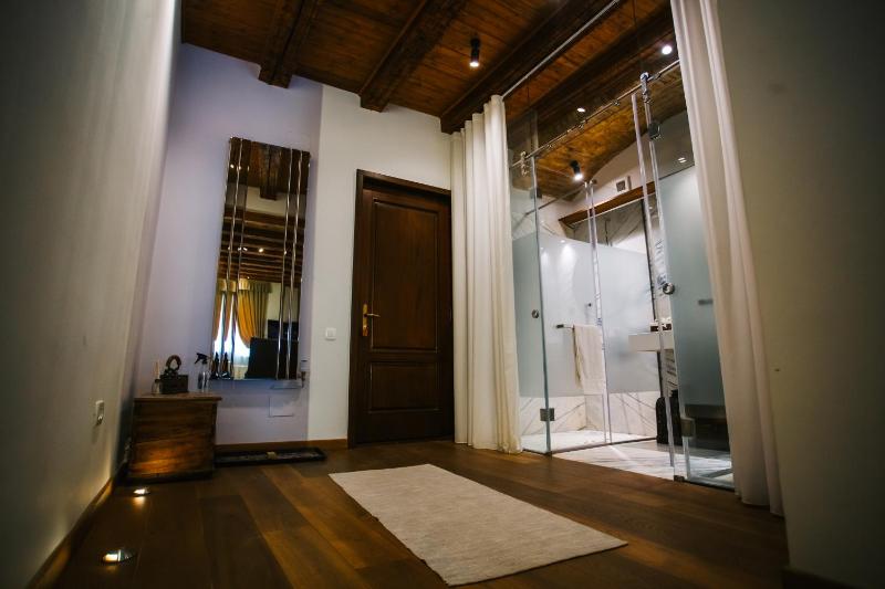 One-Bedroom Suite with View Adults Only image 4