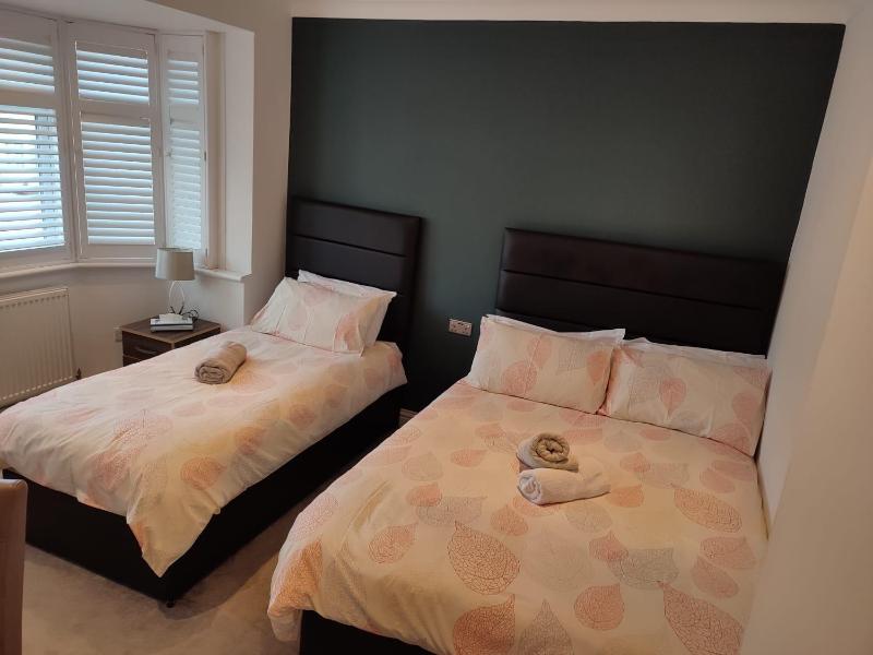 Family Room with Shared Bathroom image 1