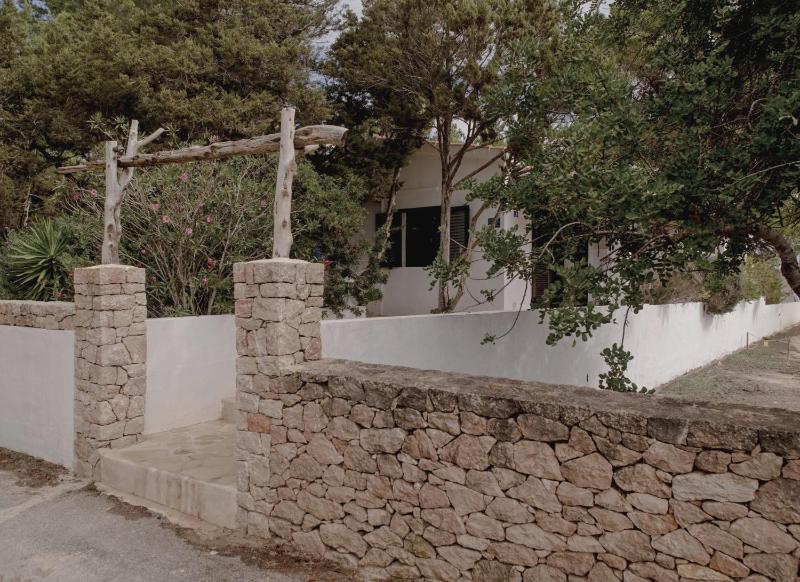 Apartment with Terrace image 3