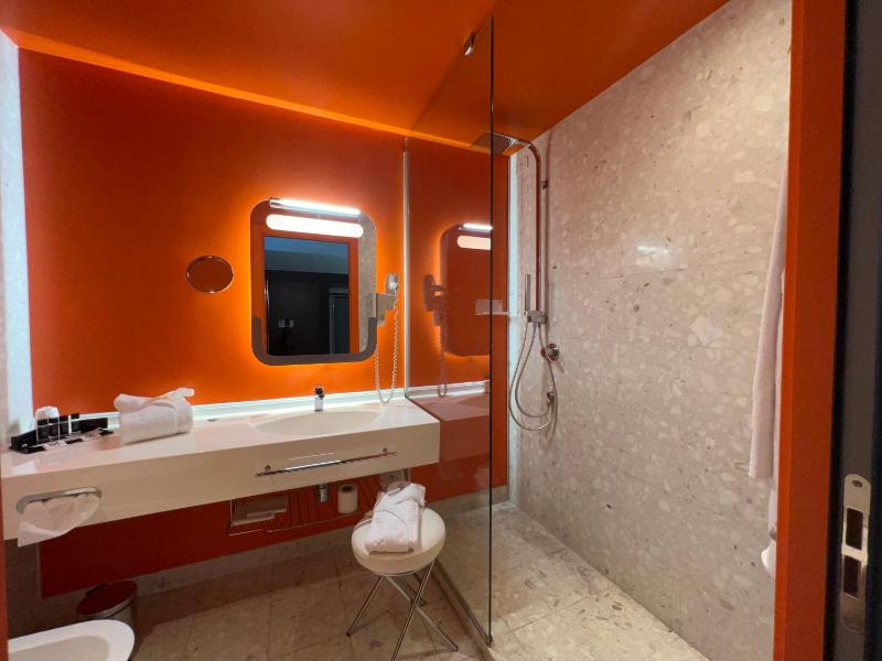 Superior Double Room image 4
