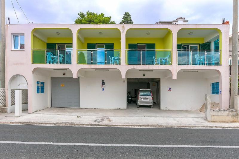 Apartments Road star - image 15