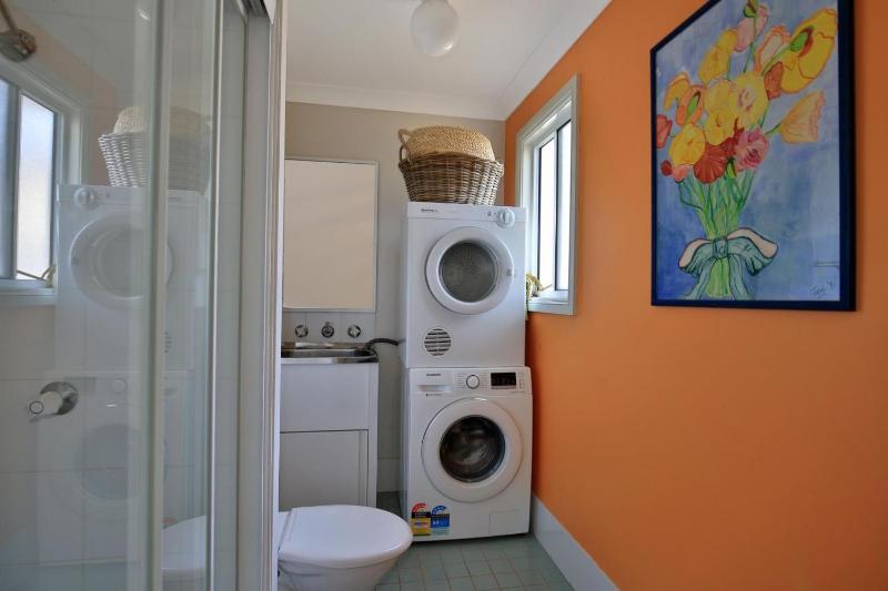 Innisfree I Pet Friendly I 2 Mins to Beach - image 13