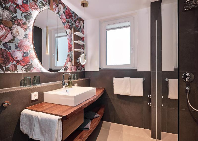 Two-Bedroom Apartment image 4