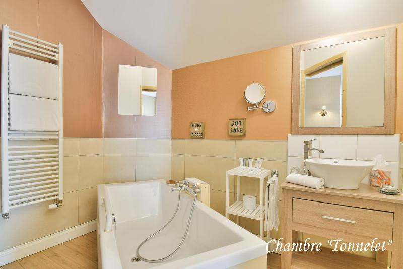 Classic Double  Room image 4