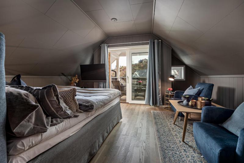 Four-Bedroom House image 2