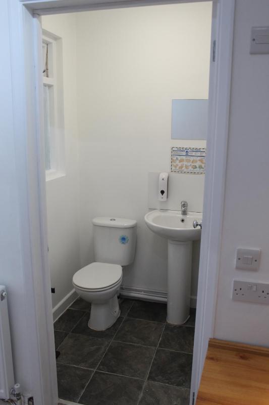 Superior King Suite image 3