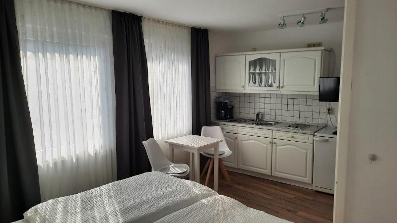 Apartment image 3