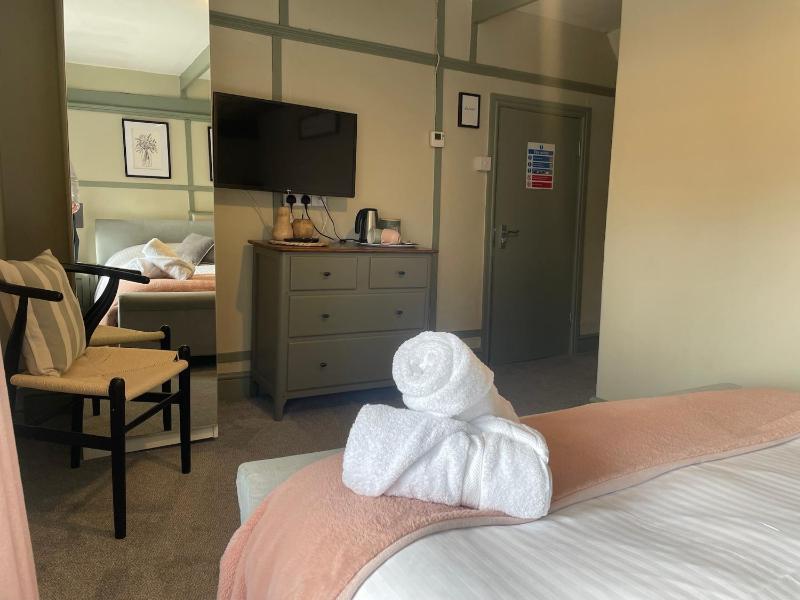 Double Room with Shower image 4