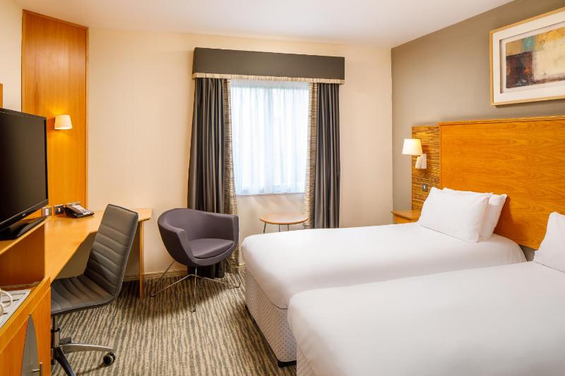 Standard Room image 4