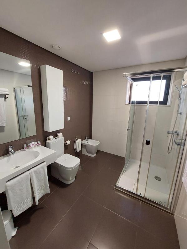 Suite with Sea View image 2