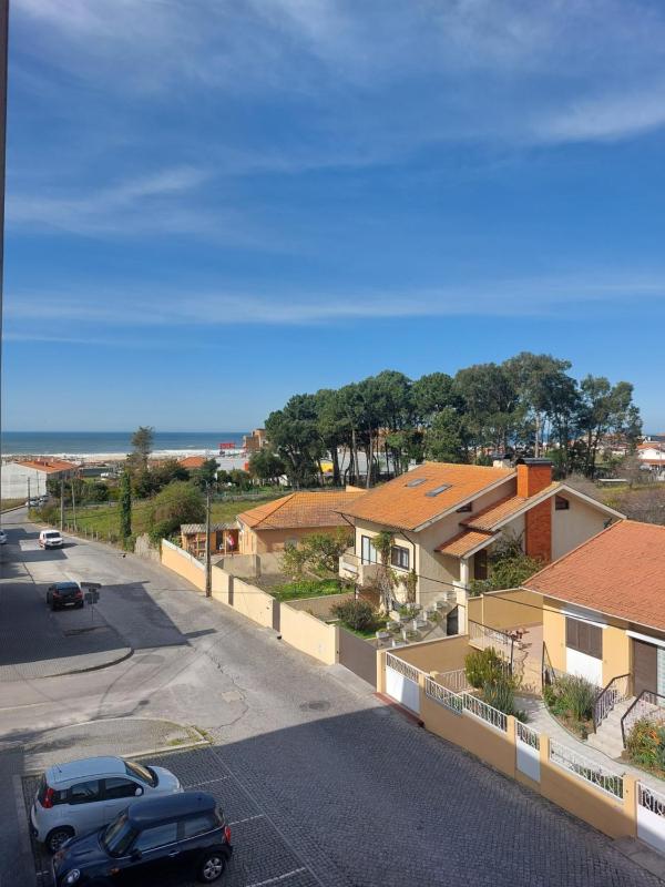 Double or Twin Room with City View image 4