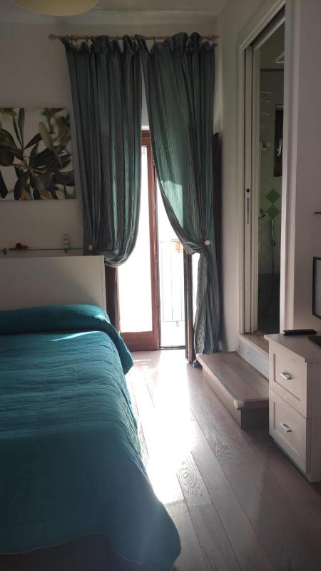 Small Double Room image 2