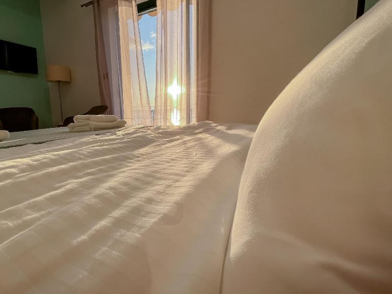 Apartment with Sea View image 2