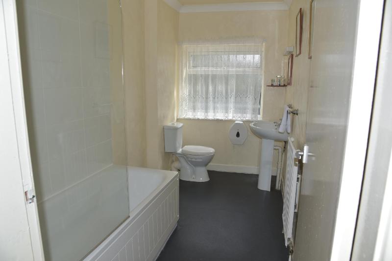 Double Room image 2