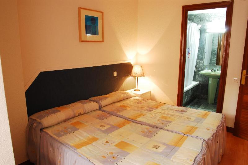 Apartamentos Goya 75 - image 8